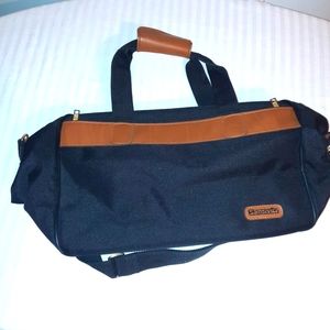 Samsonite carryon case